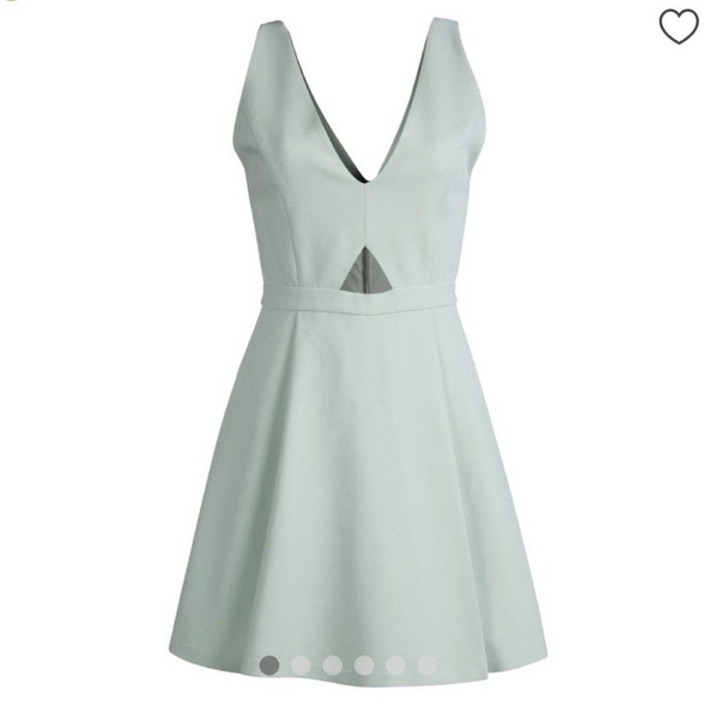 EUC Mint Green Alice and Olivia Skater Mini Dress Pleated Size 4